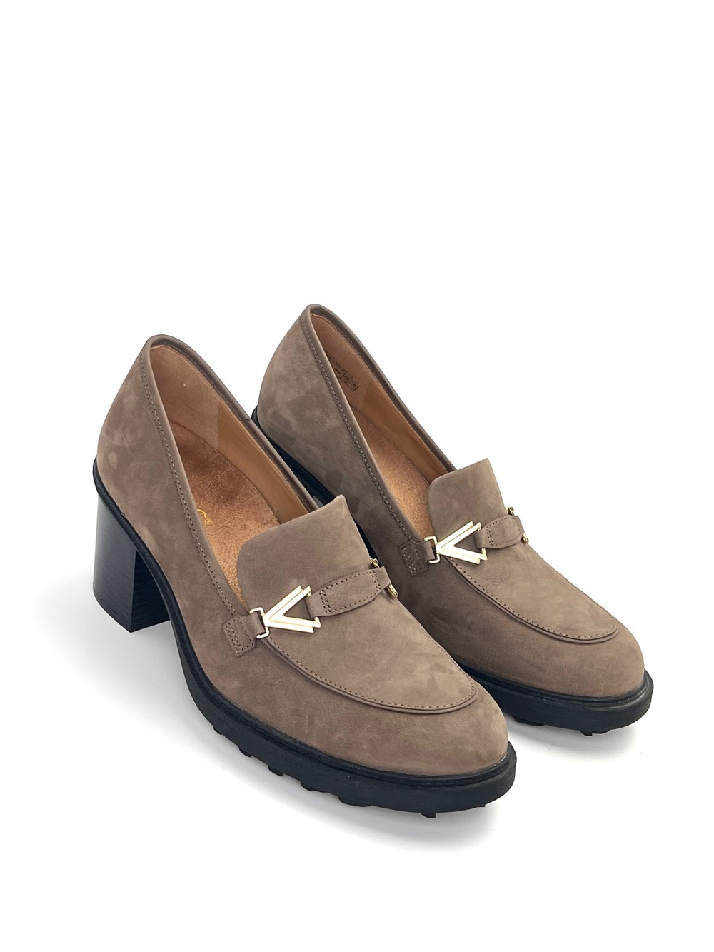 Vionic Tiburon Heeled Loafer in Driftwood Nubuck - sz 9.5